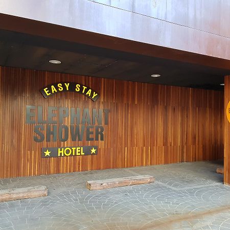 Hotel Elephant Shower Jinju Exterior photo