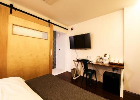 Hotel Elephant Shower Jinju Exterior photo