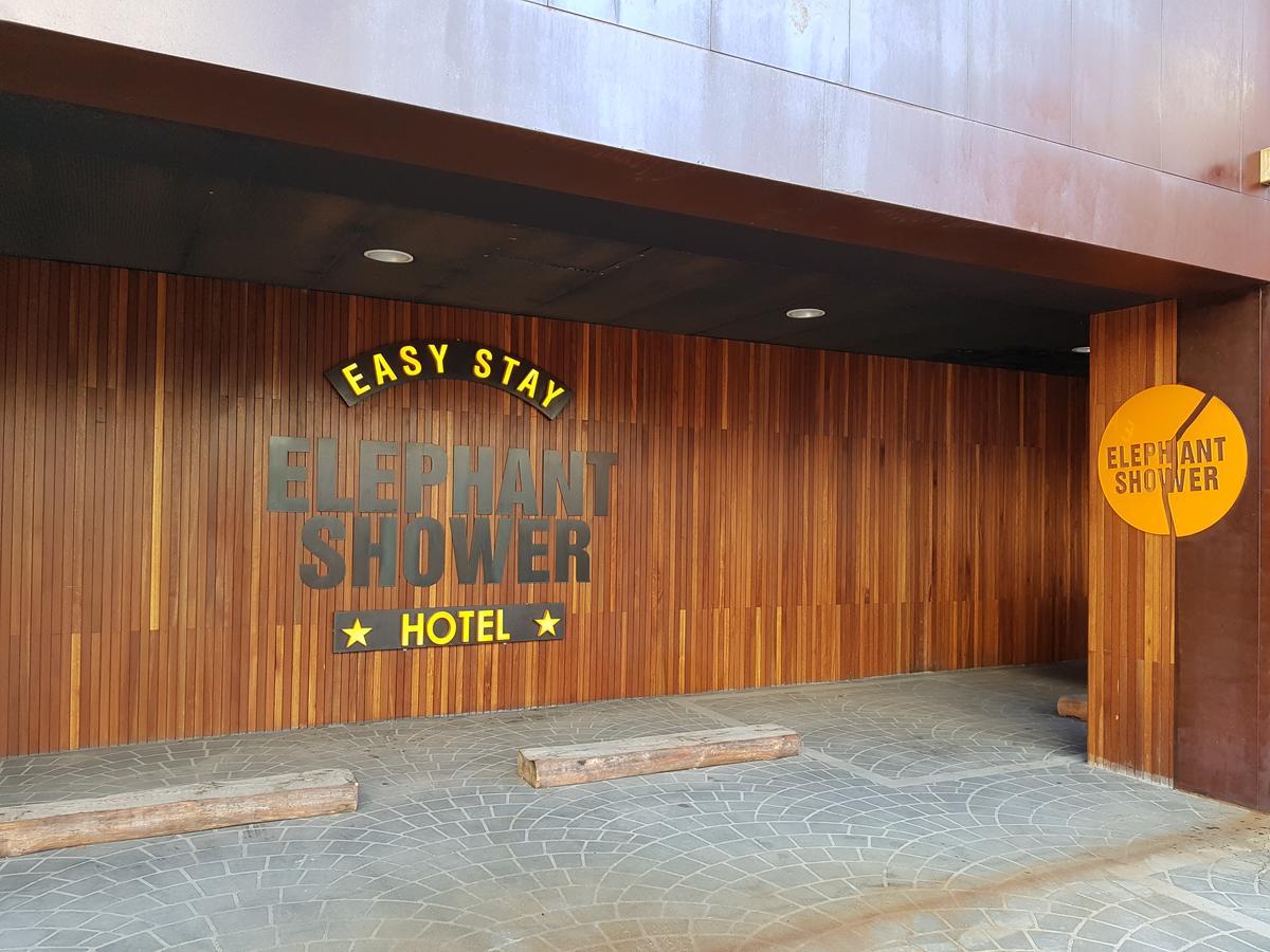 Hotel Elephant Shower Jinju Exterior photo