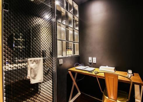Hotel Elephant Shower Jinju Exterior photo
